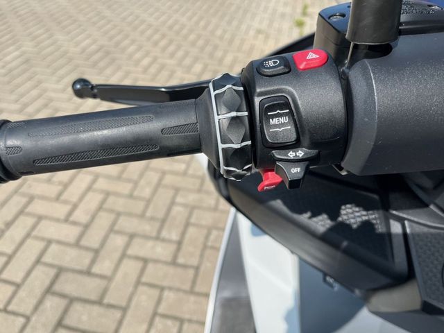 bmw - c-400-gt