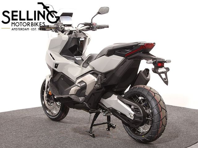 honda - x-adv