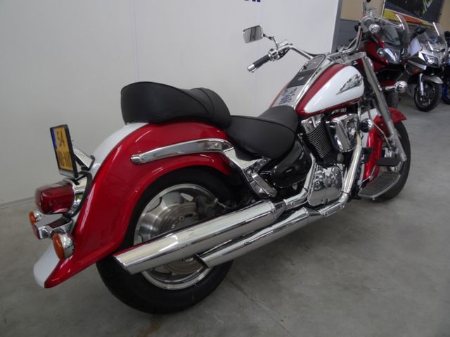 suzuki - vl-1500-lc-intruder