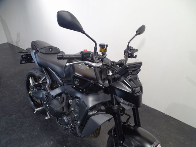 yamaha - mt-09-y-amt