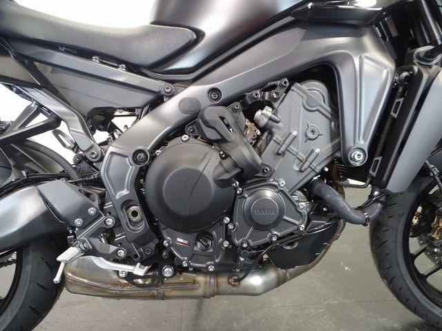 yamaha - mt-09-y-amt