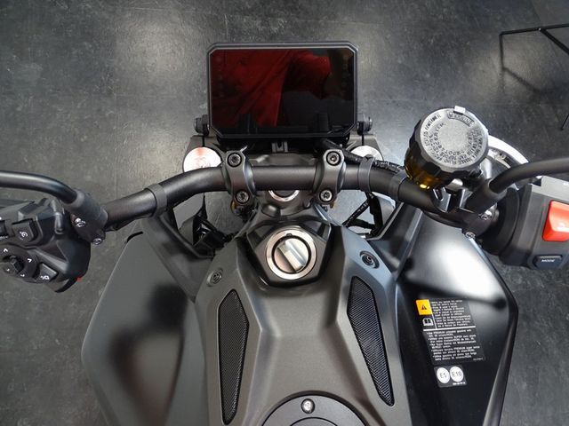 yamaha - mt-09-y-amt