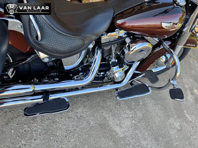 harley-davidson - softail-deluxe-flstn