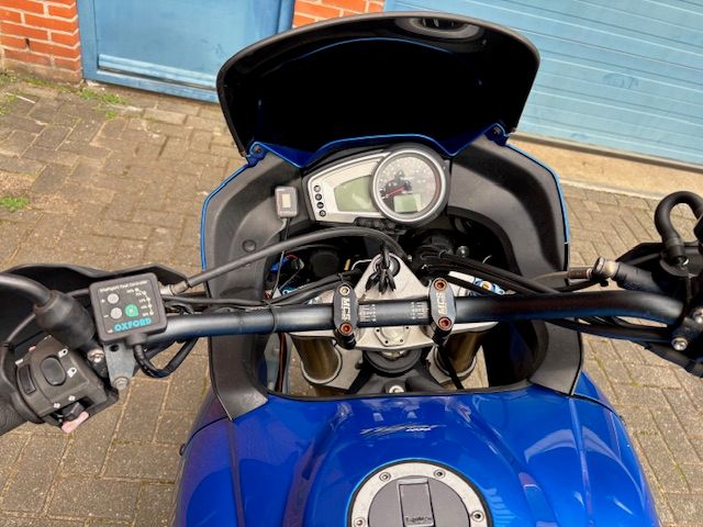 triumph - tiger-1050