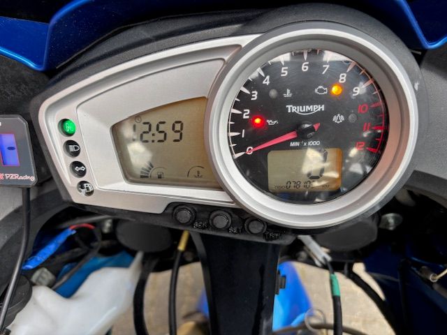 triumph - tiger-1050