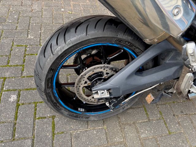 triumph - tiger-1050