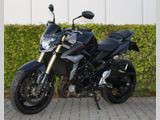 SUZUKI GSR 750 A