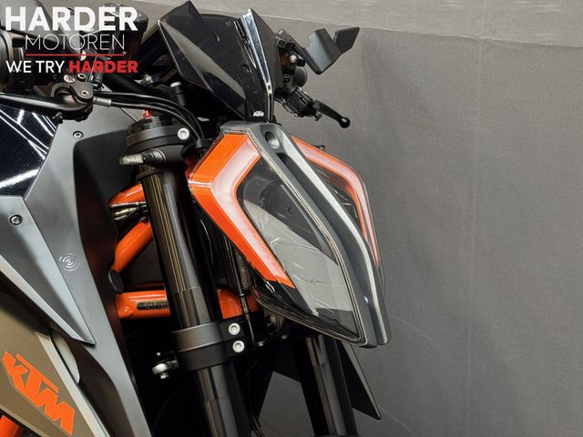 ktm - 1290-super-duke-r