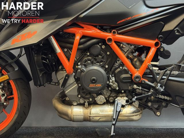 ktm - 1290-super-duke-r