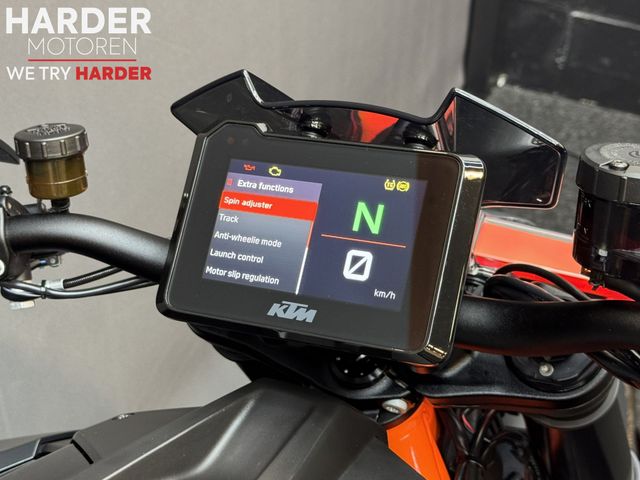 ktm - 1290-super-duke-r