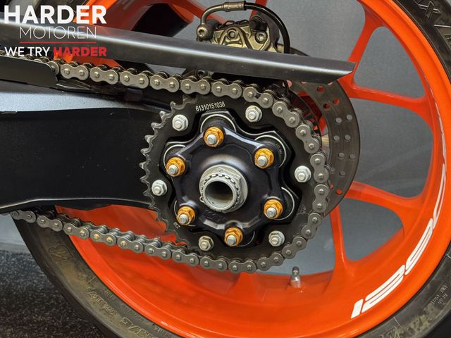 ktm - 1290-super-duke-r