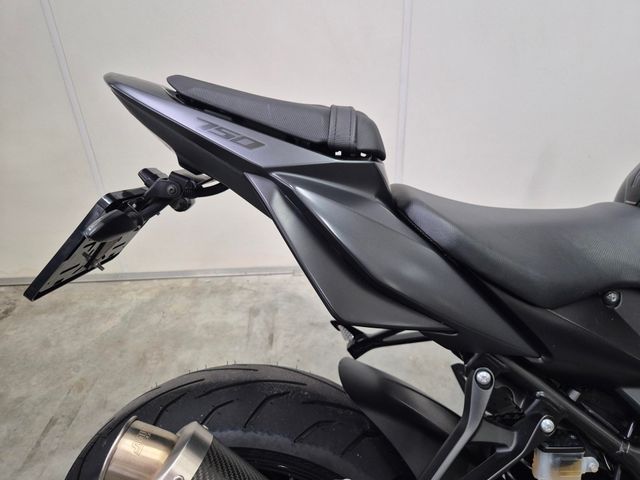 suzuki - gsr-750-a