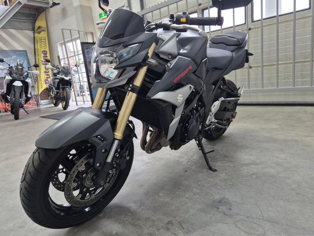 suzuki - gsr-750-a