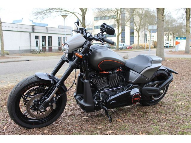 harley-davidson - softail-fxdr-114