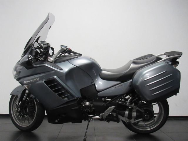 kawasaki - gtr-1400