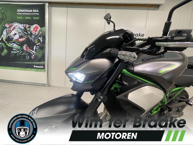kawasaki - z900