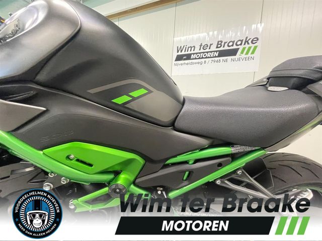 kawasaki - z900