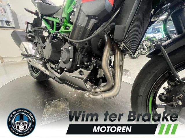 kawasaki - z900