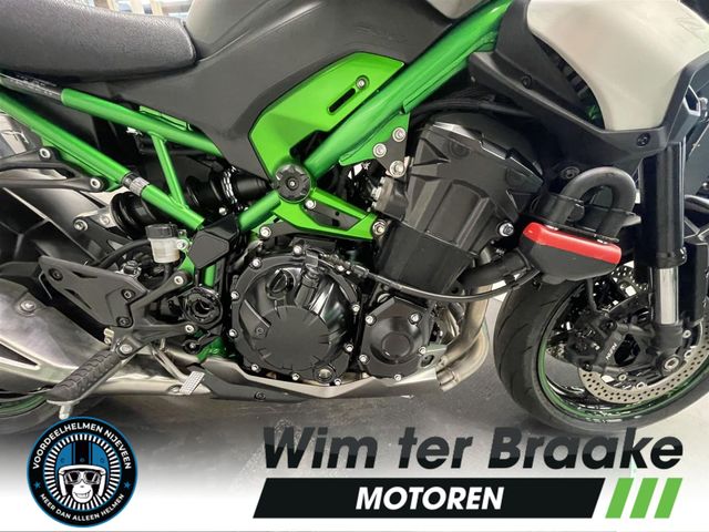 kawasaki - z900