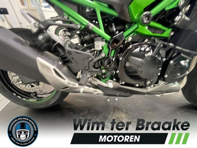 kawasaki - z900