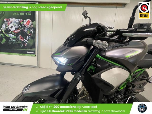 kawasaki - z900