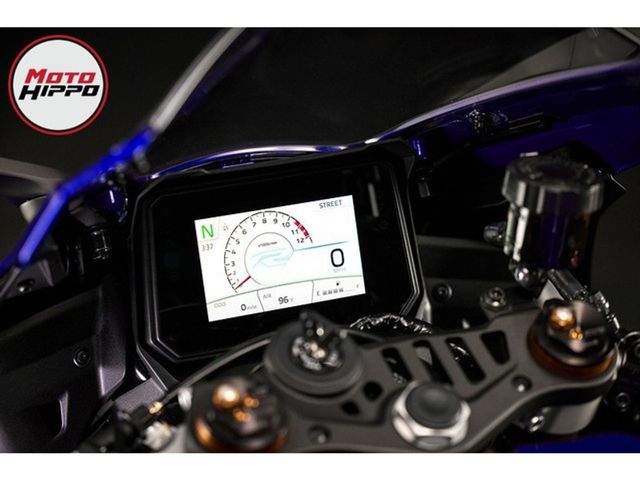 yamaha - r9