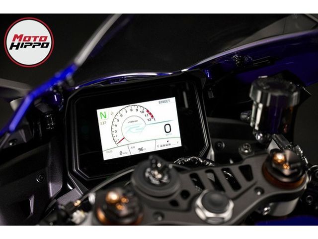 yamaha - r9
