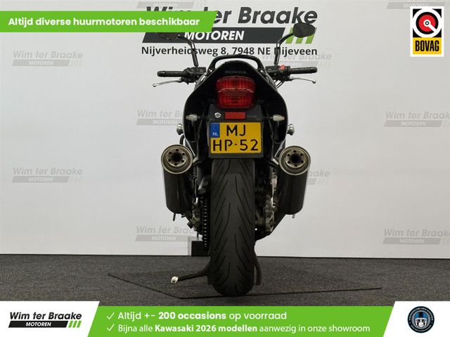 honda - cbr-1100-blackbird