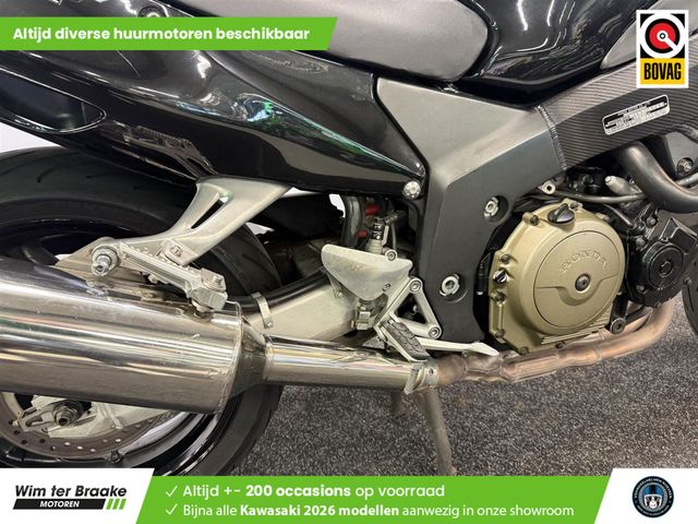 honda - cbr-1100-blackbird