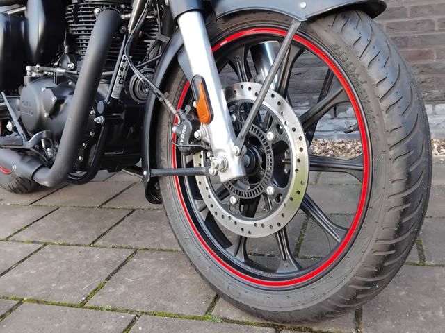 royal-enfield - classic-350