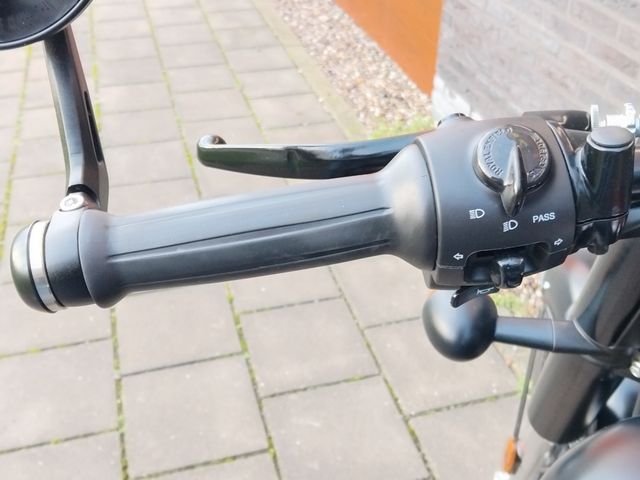 royal-enfield - classic-350