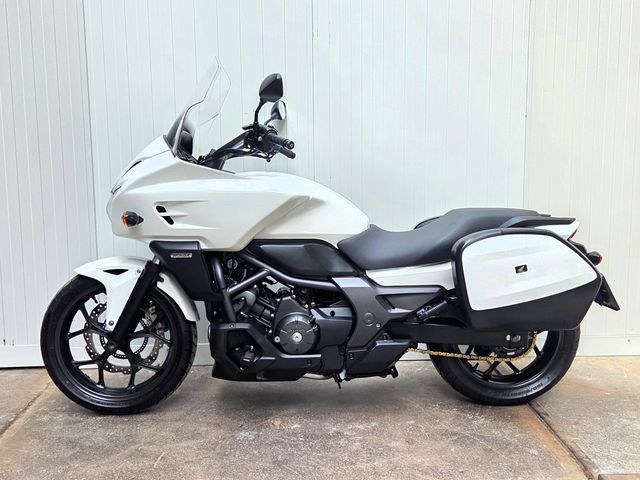 honda - ctx-700-dct-abs