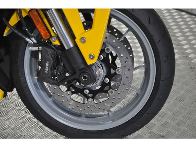 suzuki - gsx-8r