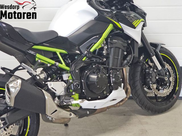 kawasaki - z900