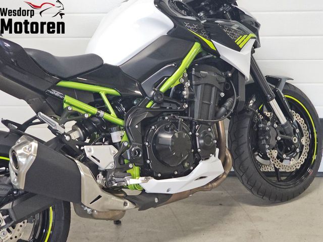 kawasaki - z900