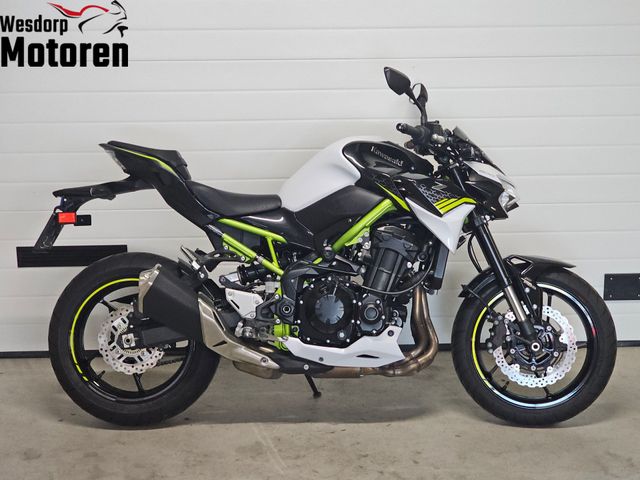 kawasaki - z900