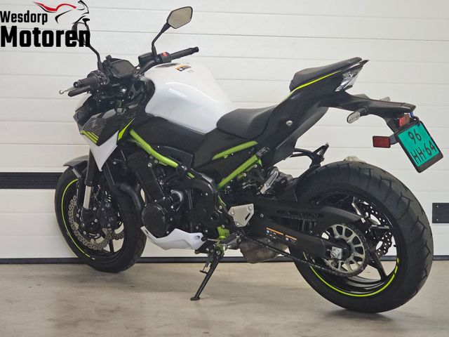 kawasaki - z900