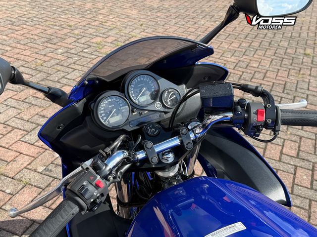yamaha - fzs-600-fazer