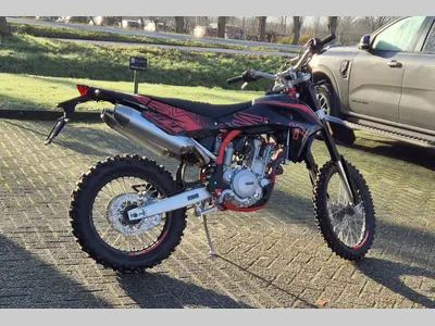 SWM RS 500 R – foto 4