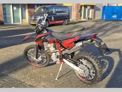 SWM RS 500 R 2025 nieuw – foto 2 van 5