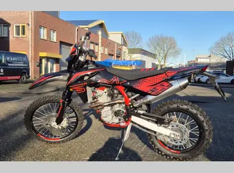 SWM RS 500 R 2025 nieuw