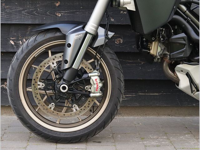ducati - multistrada-1260-s