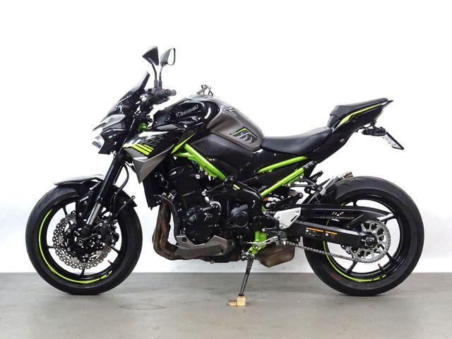 kawasaki - z900
