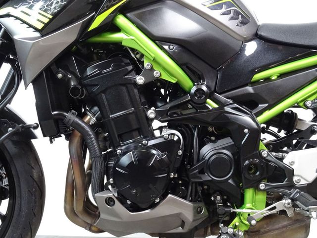 kawasaki - z900