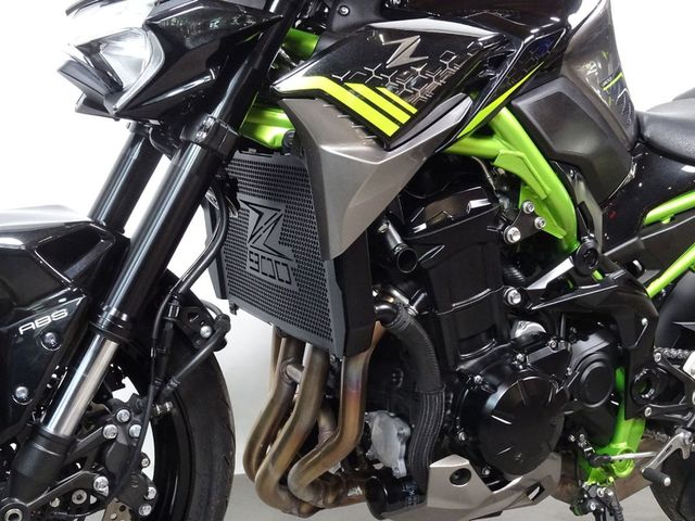 kawasaki - z900