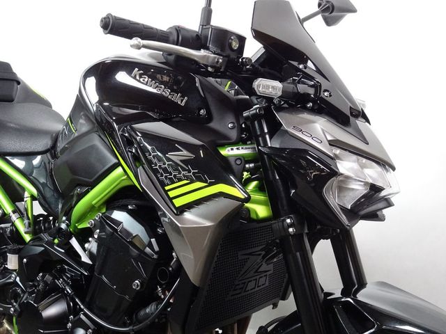 kawasaki - z900
