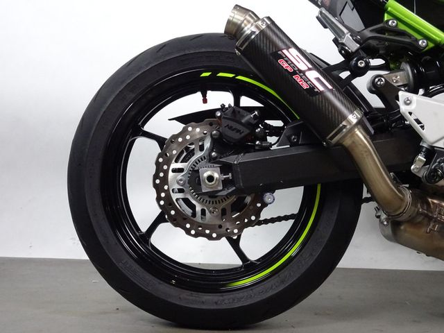 kawasaki - z900