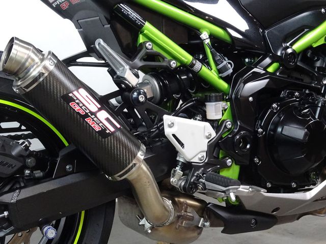 kawasaki - z900