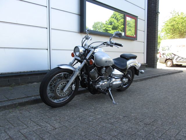 yamaha - xvs-1100-dragstar
