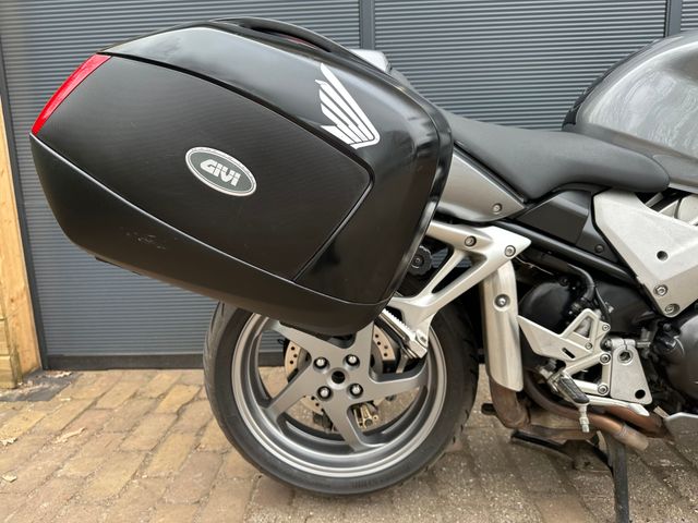 honda - vfr-800-fi-vtec-abs